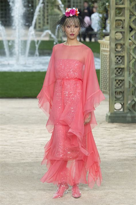 chanel smalti 2018 primavera|Chanel Spring 2018 Couture Collection .